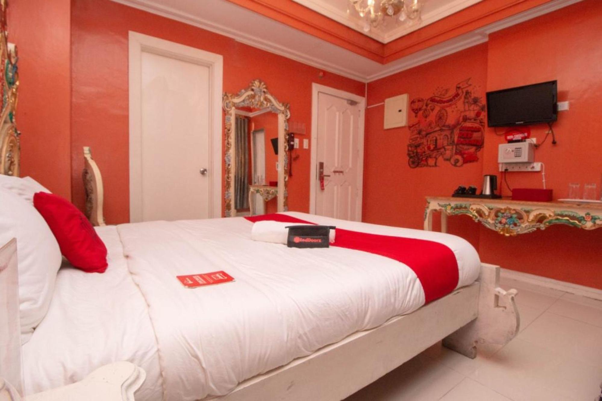 Reddoorz At Manila Venetian Hotel Kültér fotó